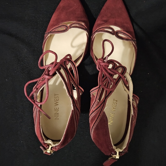 Nine West Burgundy Mayeff Ankle Tie Pump - Size 9M - Picture 7 of 10